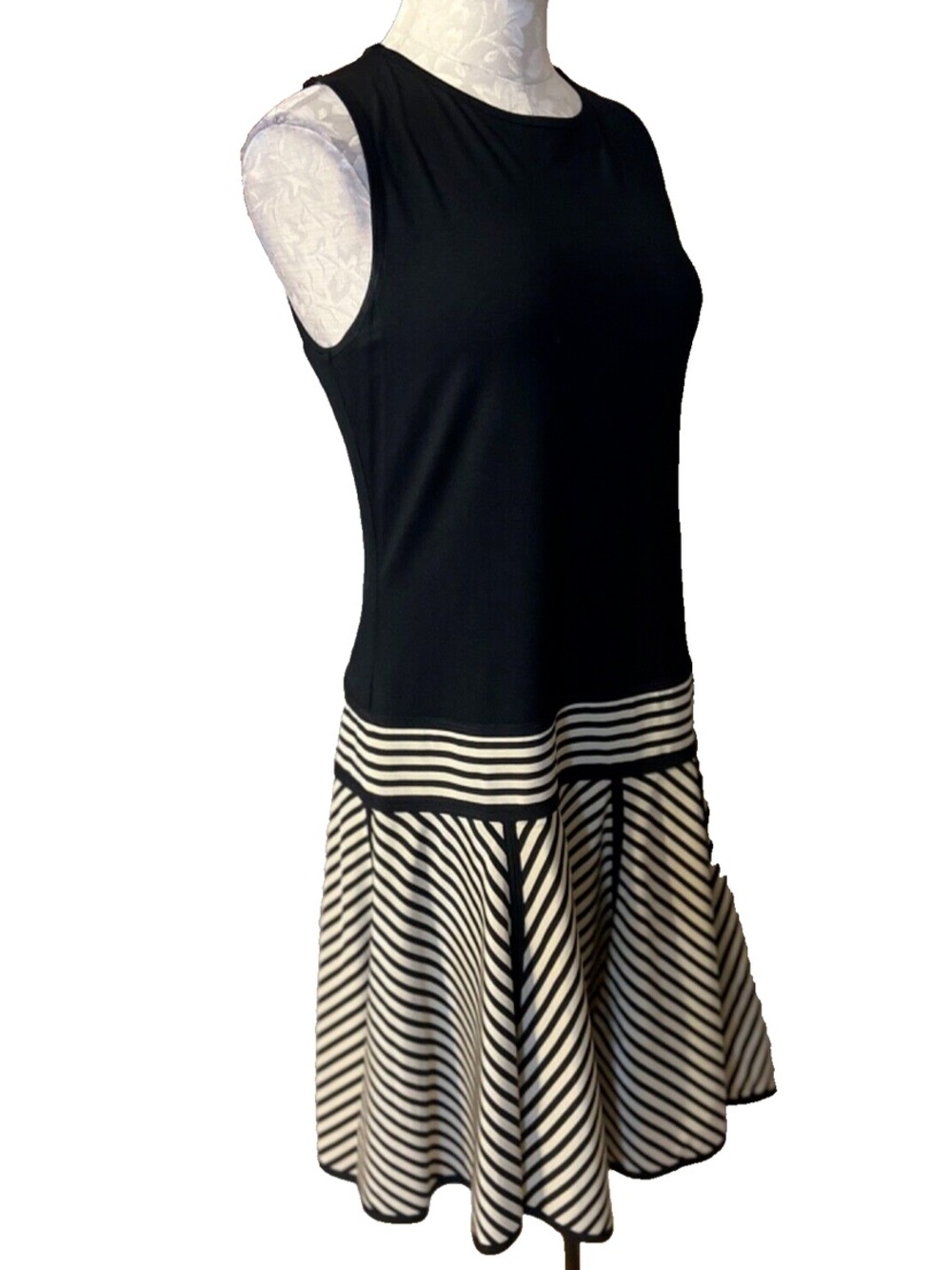 DKNY Black and White Sleeveless Dress